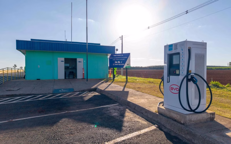 Rodovias do Triângulo e Alto Paranaíba ganham carregadores para veículos elétricos; saiba onde